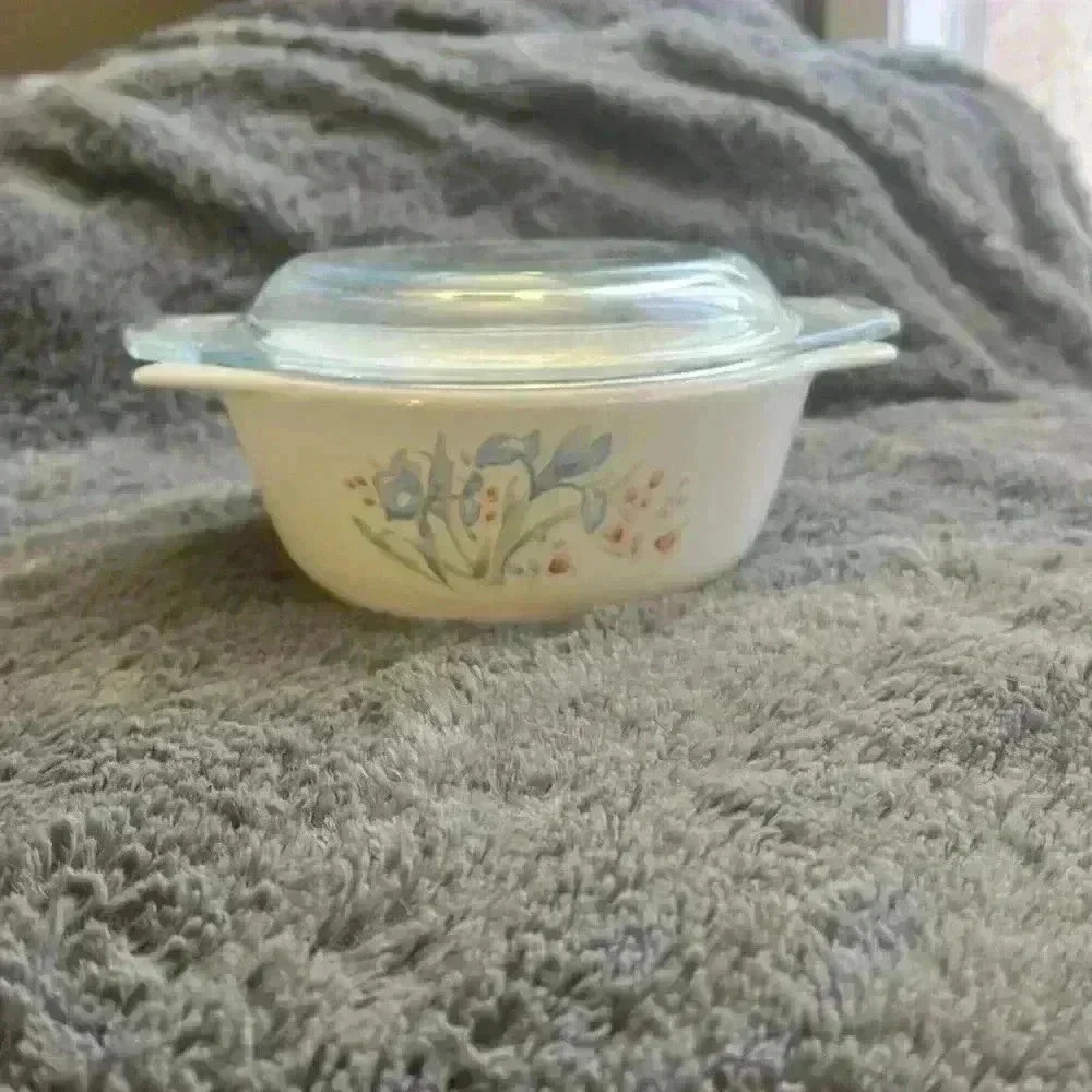 Rare Find Vintage England Pyrex Blue Floral Iris